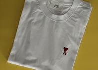 【AMI PARISのTシャツ、どれを選ぶ?】BUYMAで売れてる人気モデル&サイズ感を比較!