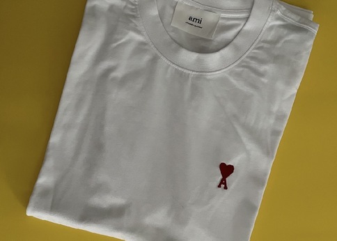 ランキング-【AMI PARISのTシャツ、どれを選ぶ?】BUYMAで売れてる人気モデル&サイズ感を比較!