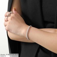 【1万円台でハイバングル級】テニスブレスレット買うならどこ?スワロフスキーのブレスレットが超優秀な理由