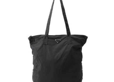 ランキング-【PRADA】小さなチャームがトートに変身♡新作「Re-Nylon」バッグが天才的!