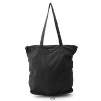 【PRADA】小さなチャームがトートに変身♡新作「Re-Nylon」バッグが天才的!