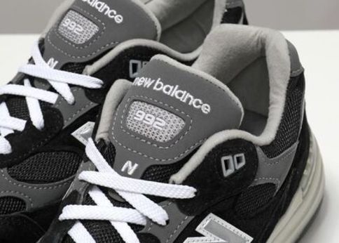 ランキング-スニーカー戦争勃発!?Nike・adidas・New Balanceの2026年売れ筋分析☆
