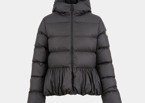 ランキング-【2026年】MONCLER(モンクレール)のアウターは大人も着られるキッズラインが狙い目!《口コミあり》