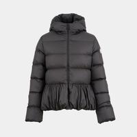 【2026年】MONCLER(モンクレール)のアウターは大人も着られるキッズラインが狙い目!《口コミあり》
