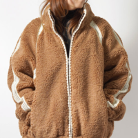 UGGの「もこもこフリース」がトラックジャケット風でかわいい!