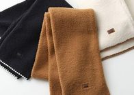 UGGのあったか「マフラー」人気図鑑!-寒い季節のおしゃれな防寒アイテム♡