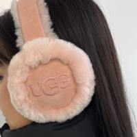 【2026年】UGG(アグ)のあったかグッズおすすめ6選! ブーツ以外の冬小物を厳選