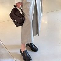 【2026秋冬】まず欲しいのはLOEWEのローファー。新作「ダブルL」から定番「カンポ」まで