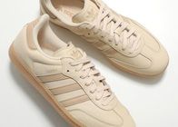 adidasのスニーカーを大人っぽく。スポーティーになりすぎないコーデ