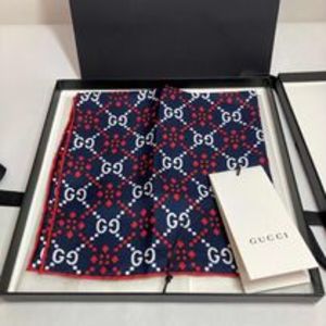 即発送!GUCCI シルク スカーフ ポケットチーフ ハンカチ GGロゴ