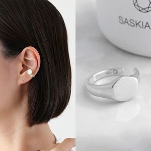 Saskia Diez イヤーカフ SIGNET EARCUFF SMALL