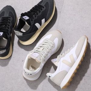 VEJA スニーカー RIO BRANCO II ローカット メッシュ