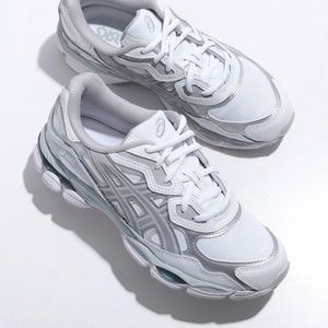 ASICS スニーカー GEL-NYC 1203A280-100 ローカット
