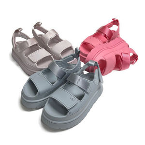 UGG アグ 1152685 GoldenGlow ゴールデングロウ サンダル 厚底