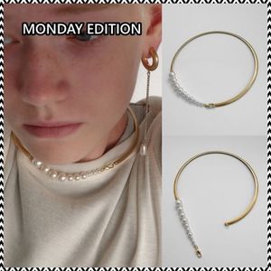 《MONDAY EDITION》 Spiny Pearl Wire Choker