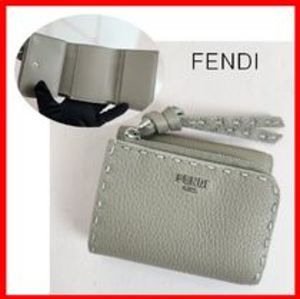 ☆人気☆【FENDI】☆ピーカブー マイクロ 三つ折り財.布☆