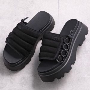 UGG サンダル W CALLIE 1152697 ヌバック