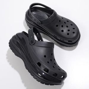 crocs サンダル MEGA CRUSH CLOG 207988 厚底