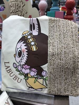 POP MART LABUBU トートバッグ 持ち手部分もお洒落