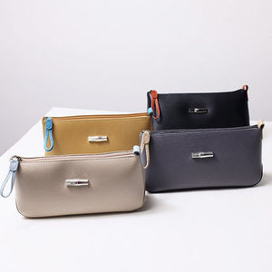 Longchamp ロンシャン ポーチ 化粧ポーチ レザー 本革 国内発送