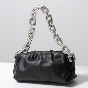 BOTTEGA VENETA バッグ The Chain Pouch 620230 VCP40
