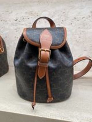 関税込★CELINE★トリオンフ 可愛いミニバックパック