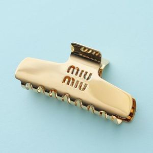 MIUMIU ヘアクリップ 5IF218 2DTU ロゴ