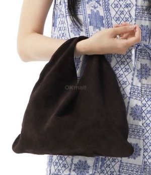 THE ROW| (Small Bindle Bag in Suede (W1682 L613 BRM))
