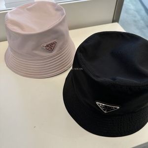 送料込み【PRADA】カラバリ豊富♪ロゴ付きナイロンハット1HC137