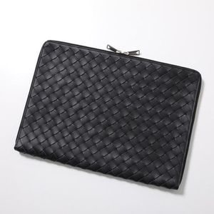 BOTTEGA VENETA クラッチバッグ 676591 V1EC1
