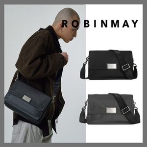 機能性抜群★ROBINMAY  軽量 ナイロン スクエアショルダーバッグ