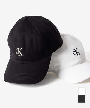 Calvin Klein Embroidered Monogram キャップ 4G5002G
