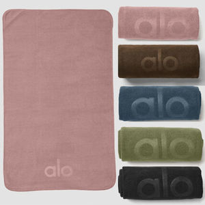 国内発送Alo Yoga Performance No Sweat Hand Towel
