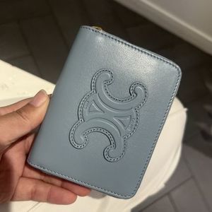 【CELINE】セール!コンパクトジップウォレット Califomia Blue