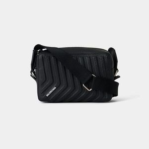 BALENCIAGA CARカメラバッグ