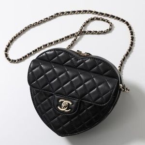 CHANEL ショルダーバッグ AS5764 B07958 ハート シェイプ