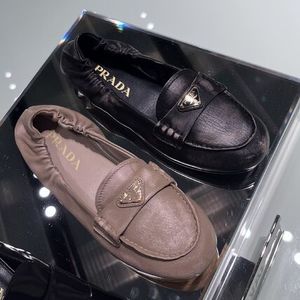 ★PRADA★ プラダ 1D922N ローファー