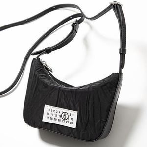 MM6 ショルダーバッグ Numeric SB5ZI0008 P6994
