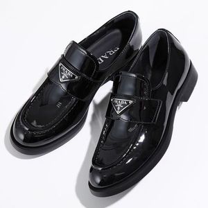 PRADA ローファー 1D329N 069 パテントレザー