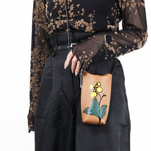 【LaG ヴィンテージ】LOEWE ショルダーバッグ レザー C643Z42X04