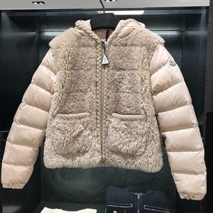 パリ直営店買付【MONCLER】Plantay テディ使いショートダウン