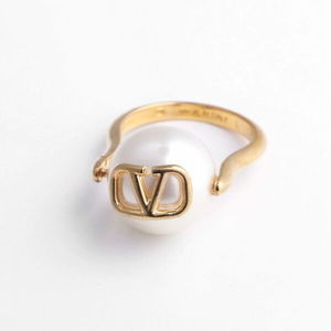 VALENTINO リング J0U83DHC 指輪 Vロゴ パール