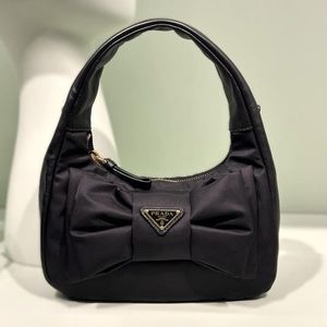 PRADA プラダ リボン付 Re-Nylon x ナッパレザー ミニバッグ