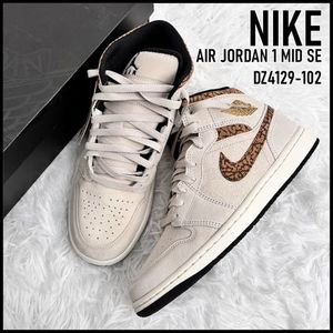 NIKE【送料込】AIR JORDAN 1 MID SE DZ4129-102 エアジョーダン1