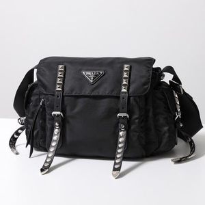 PRADA ショルダーバッグ 1BD118 2BYB トライアングルロゴ