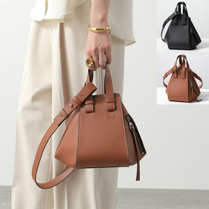 LOEWE ハンドバッグ A538H13X10 HAMMOCK COMPACT