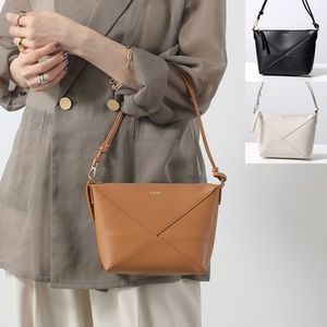 LOEWE ショルダーバッグ PUZZLE FOLD POUCH C510PT1X01