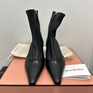 ACNE STUDIOS|レザー スクエア ヒール アンクルブーツ AD0578