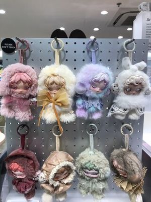 POP MART  キーチェーン