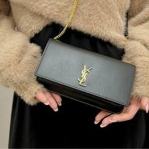 ★関税込 国内即発★ストラップ付き フォンフォルダー